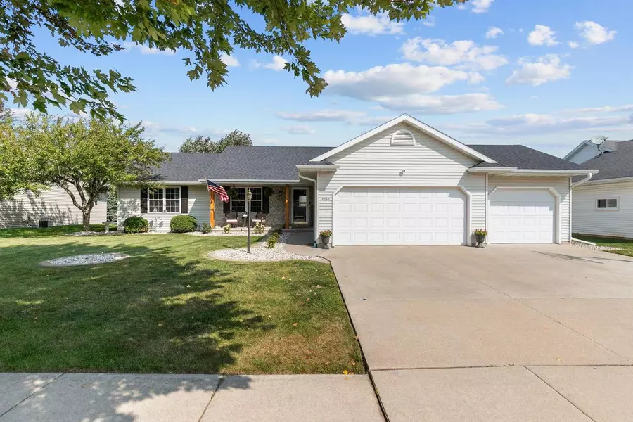 2080 MEADOWVIEW STREET, Kaukauna, WI 54130