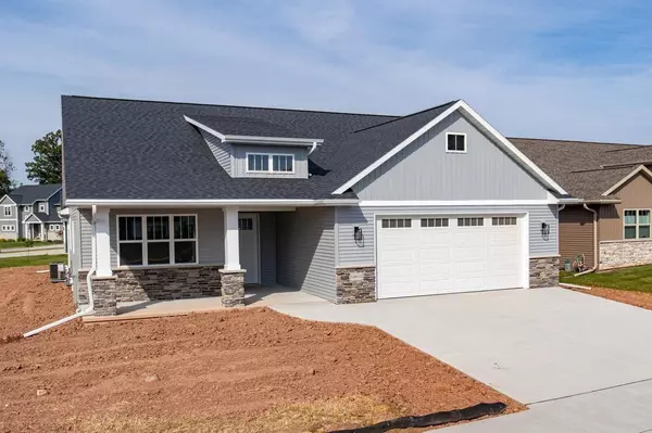 N9053 SOUTHTOWNE DRIVE, Menasha, WI 54952