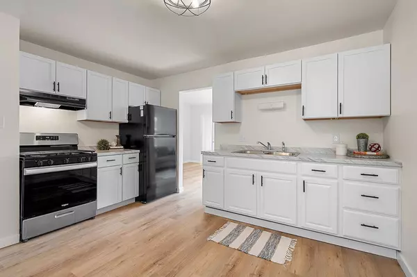 Green Bay, WI 54301,1416 BISMARCK STREET