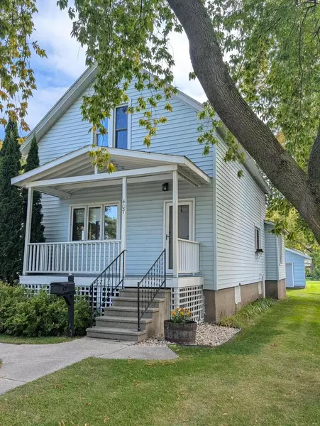 407 WATER STREET, Marinette, WI 54143