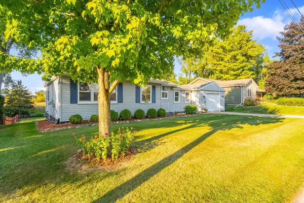 New London, WI 54961,907 W BEACON AVENUE