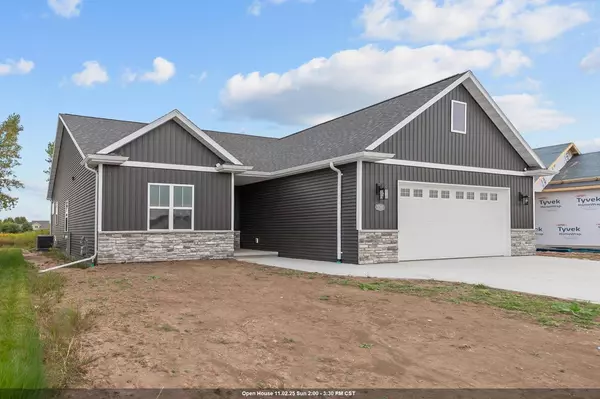 3710 E CALLALILLY LANE, Appleton, WI 54913