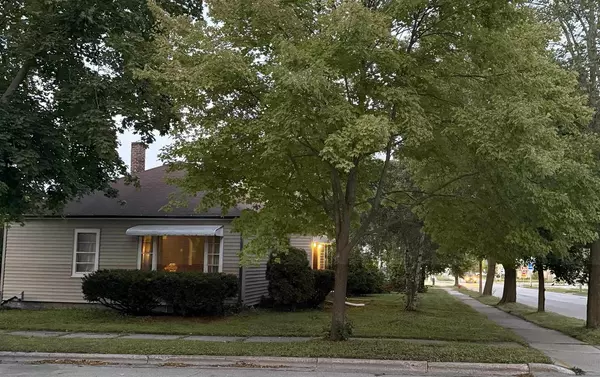 New London, WI 54961,401 E BEACON AVENUE