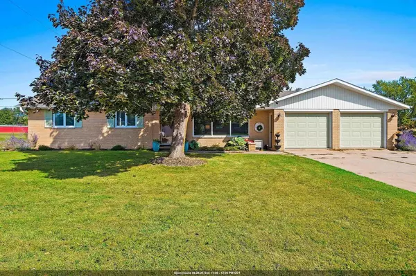 139 MEMORIAL DRIVE, Pulaski, WI 54162