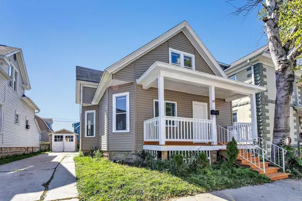 817 CORA STREET, Green Bay, WI 54303