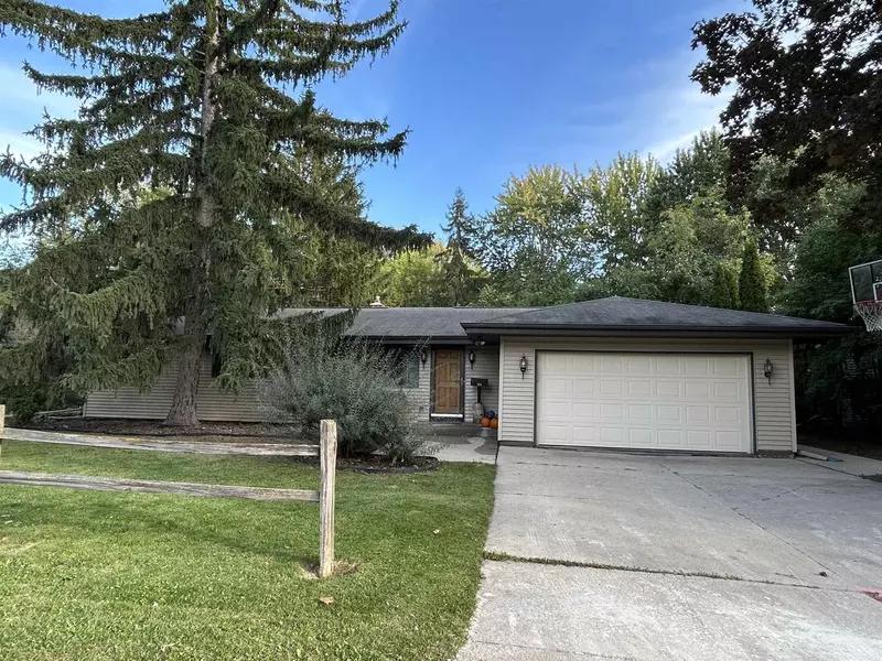 964 HICKORY LANE, Neenah, WI 54956