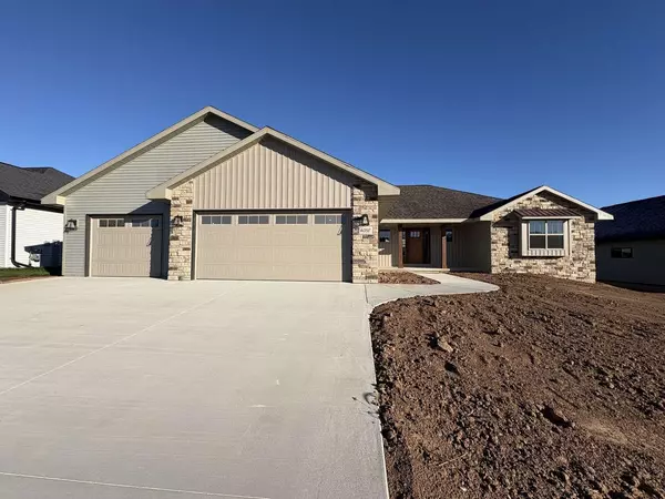 4052 ANTWERP AVENUE, Green Bay, WI 54313