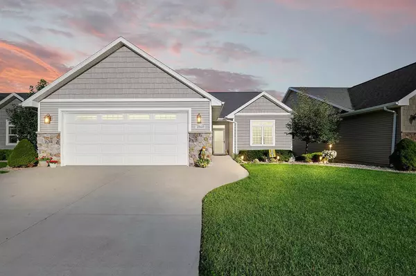 1860 N MARGARET STREET, Appleton, WI 54913