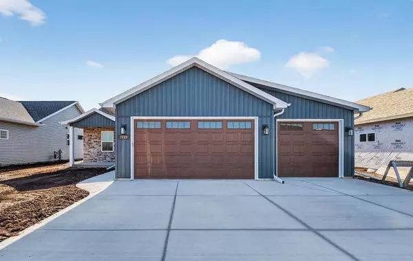 3759 E CALLALILLY LANE, Appleton, WI 54913