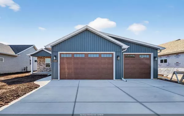 3759 E CALLALILLY LANE, Appleton, WI 54913