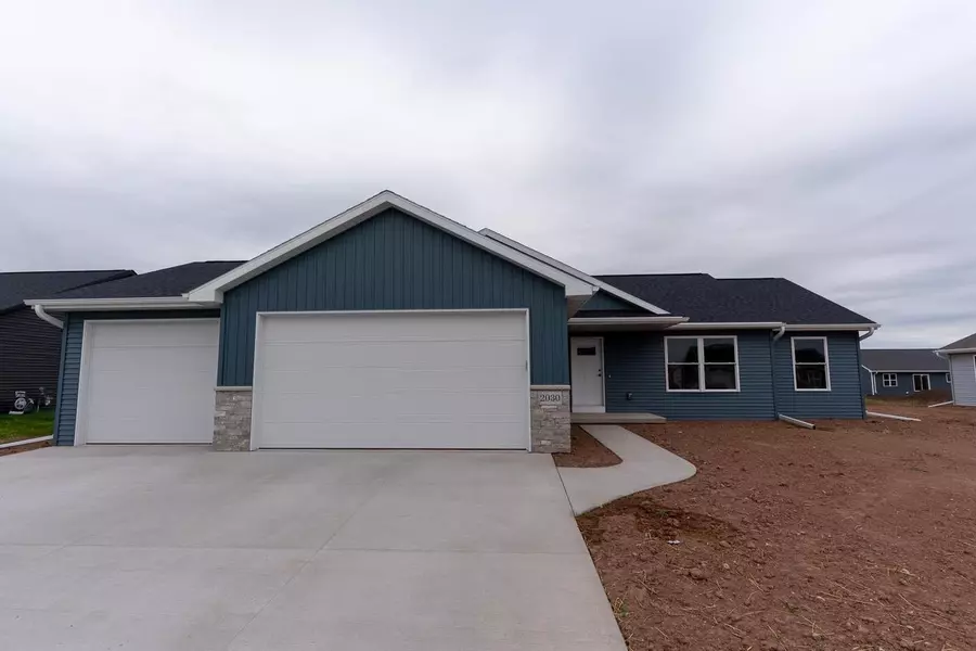 2030 RED FOX LANE, Kaukauna, WI 54130