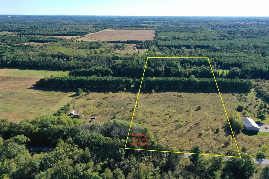 4TH AVENUE, Coloma, WI 54930