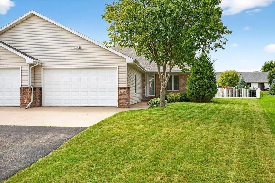 N1119 CRAFTSMEN COURT, Greenville, WI 54942