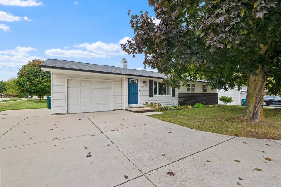2940 GLENDALE AVENUE, Green Bay, WI 54313