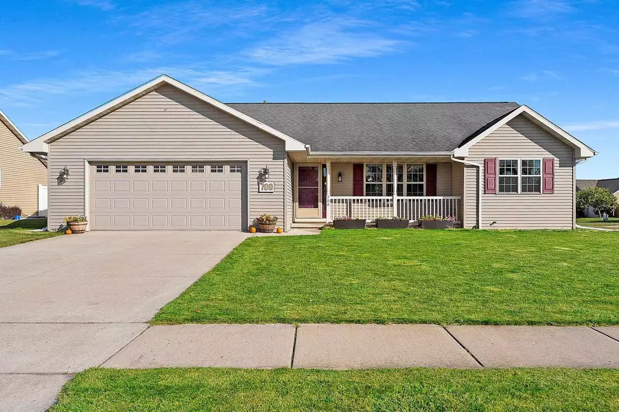 700 KILLARNY TRAIL, De Pere, WI 54115