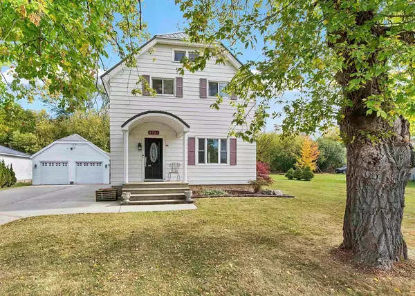 6781 DEUSTER STREET, Greenleaf, WI 54126