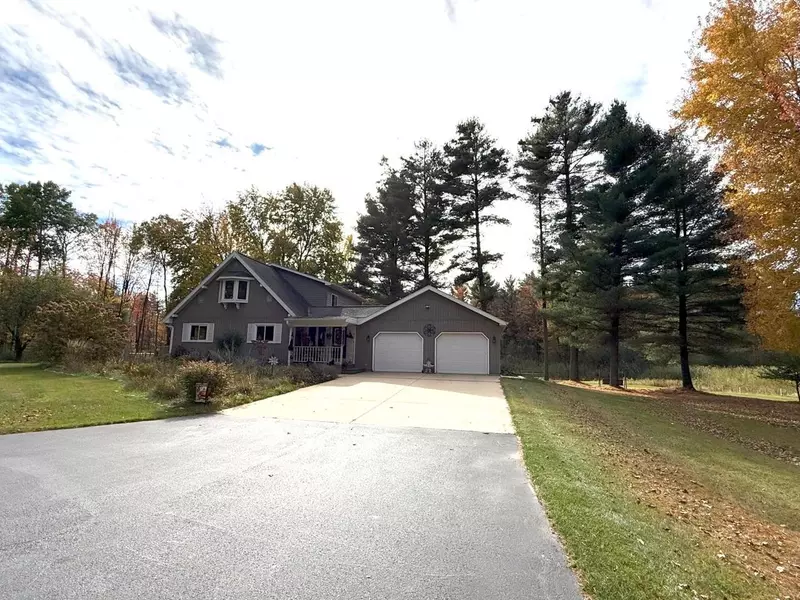 1917 SANDALWOOD ROAD, Abrams, WI 54101