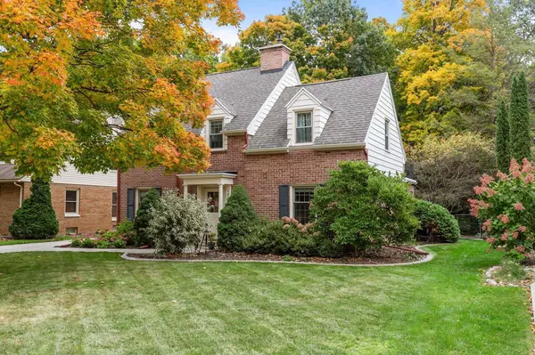 Appleton, WI 54915,280 RIVER DRIVE