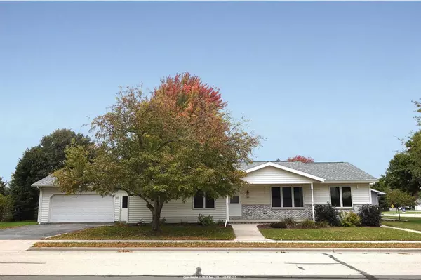 109 FILBY STREET, Oakfield, WI 53065