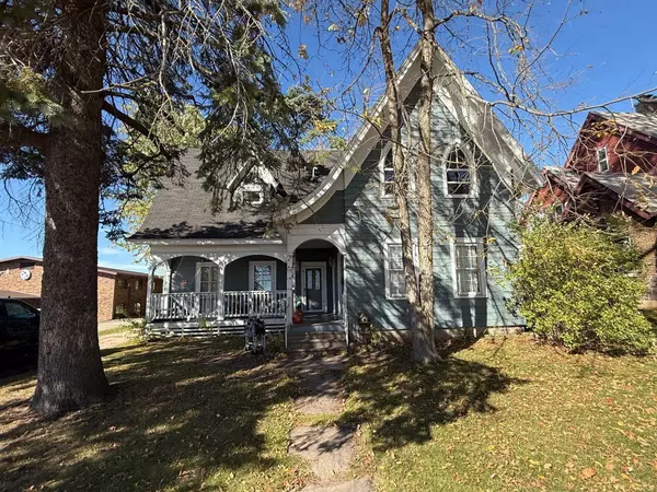 19 N MAIN STREET, Clintonville, WI 54929