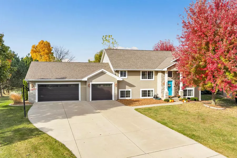 3373 DAVIES AVENUE, Green Bay, WI 54311