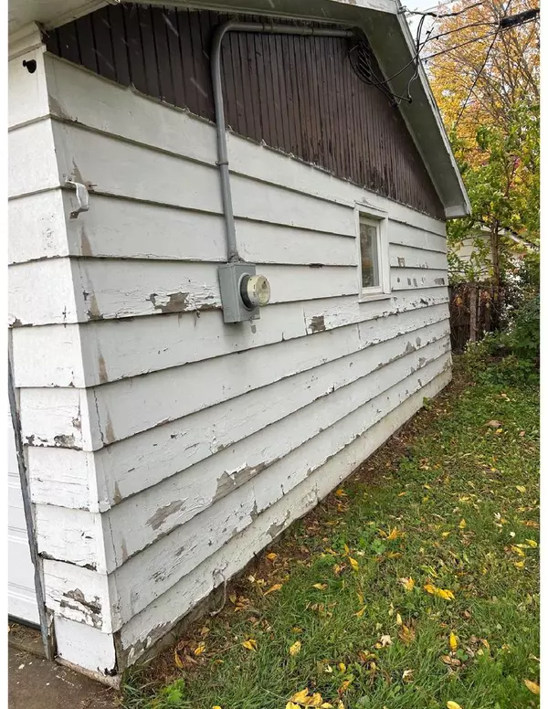 Shawano, WI 54166,130 S ANDREWS STREET