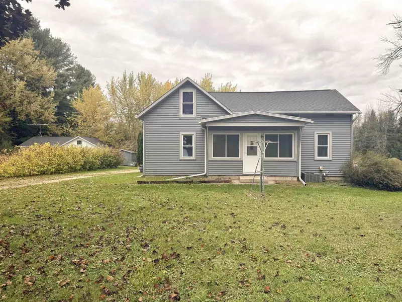 929 RUSH LAKE LOOP ROAD, Ripon, WI 54971