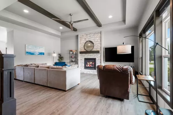 De Pere, WI 54115,3832 BOWER CREEK ROAD