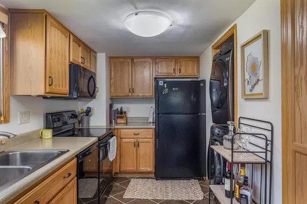 Oshkosh, WI 54902,1377 W 18TH AVENUE