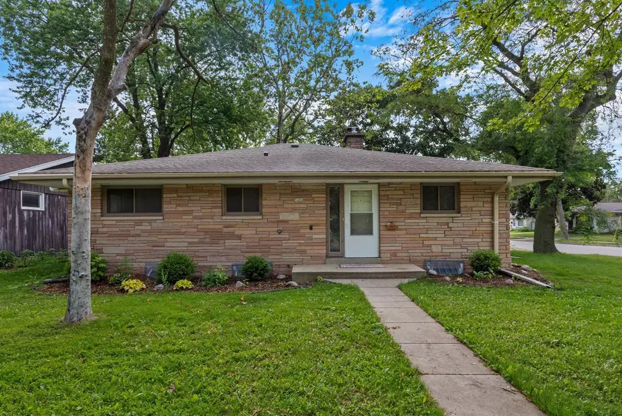 5404 N BETHMAUR LANE, Milwaukee, WI 53209