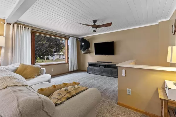 Shawano, WI 54166,626 W 1ST STREET