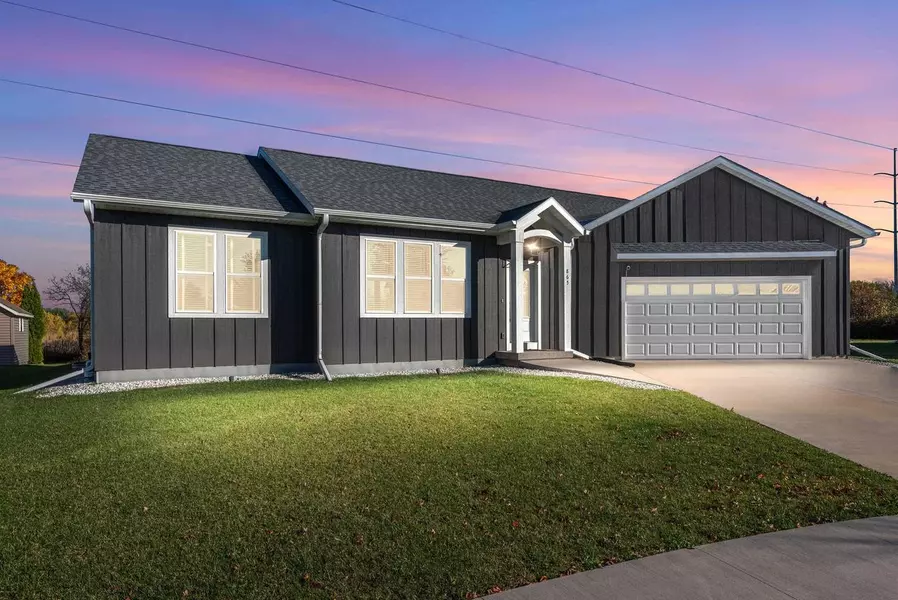 865 MUSTANG LANE, Fond Du Lac, WI 54935