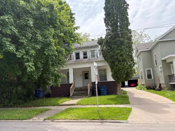 411 W IRVING AVENUE, Oshkosh, WI 54901