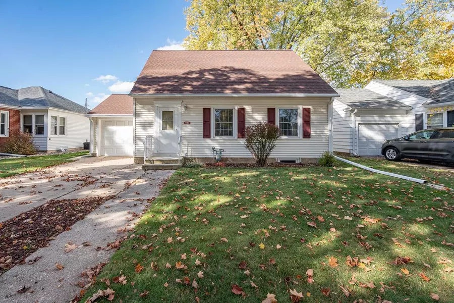 1128 MARQUETTE AVENUE, Green Bay, WI 54304