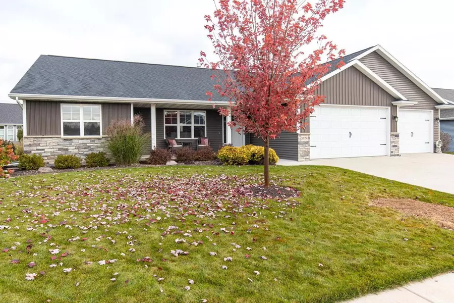 W5724 JOCHMANN DRIVE, Appleton, WI 54915