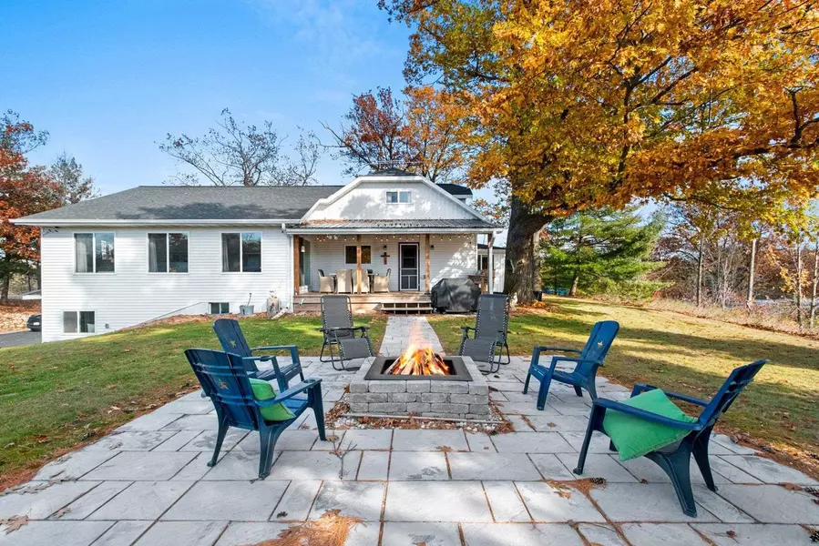 661 N MAIN STREET, Oconto Falls, WI 54154