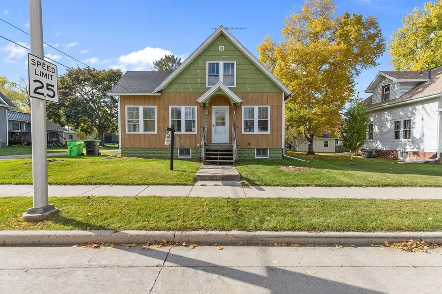 134 N WATERTOWN STREET, Waupun, WI 53963