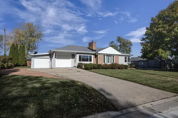 802 9TH STREET, Menasha, WI 54952