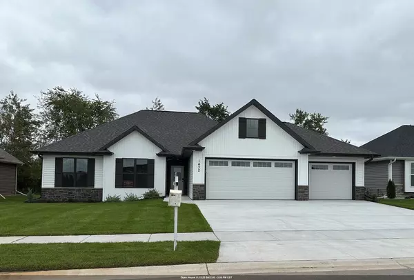 1432 CROSSROADS DRIVE, De Pere, WI 54115
