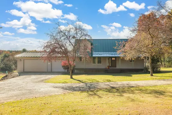 W4789 N LONG LAKE ROAD, Waupaca, WI 54981