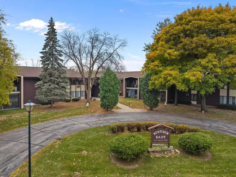 1699 ALCAN DRIVE #209, Menasha, WI 54952