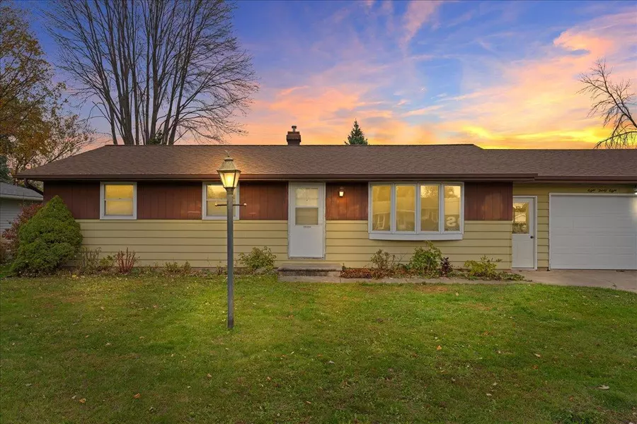 838 MARYDALE DRIVE, Green Bay, WI 54313