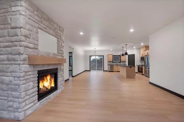 Francis Creek, WI 54214,903 MOONBEAM LANE