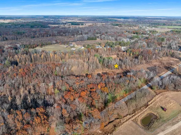 Neshkoro, WI 54960,EAGLE ROAD