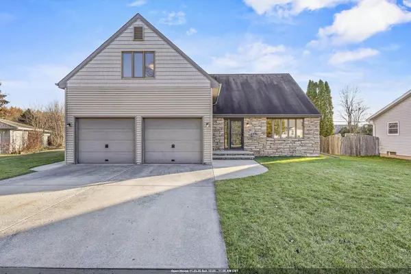 120 GREGOR COURT, Appleton, WI 54915