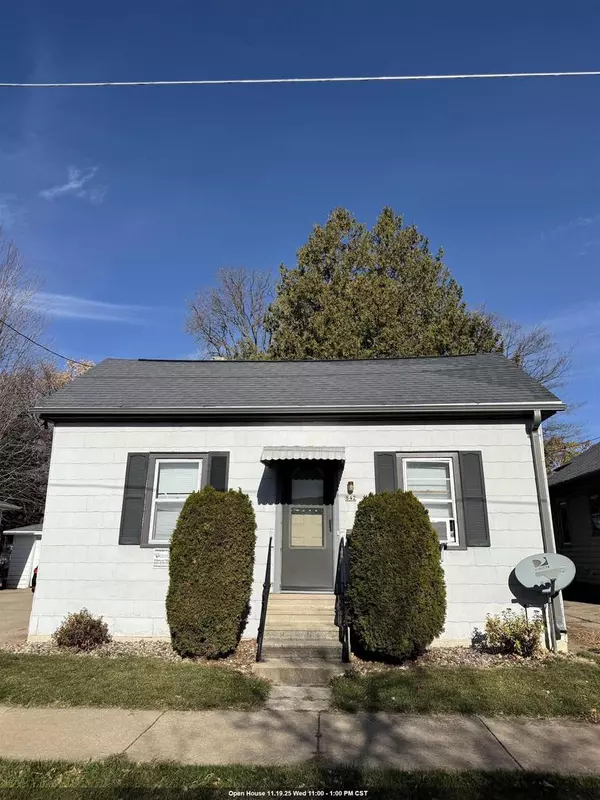 842 WOODLAND AVENUE, Oshkosh, WI 54901