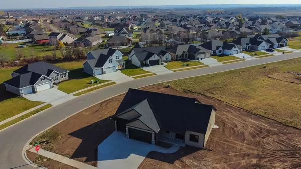 De Pere, WI 54115,1468 DIVINITY DRIVE