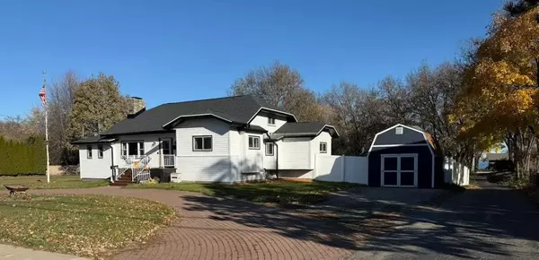 726 S PARK AVENUE, Neenah, WI 54956