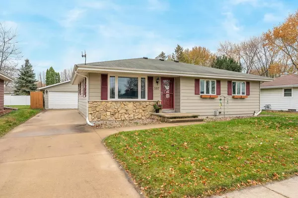 507 E SYLVAN AVENUE, Appleton, WI 54915