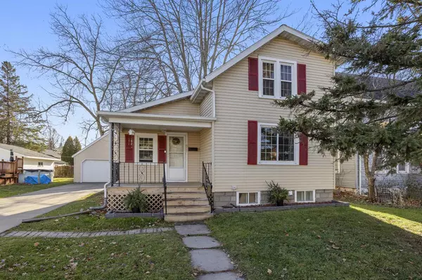 817 W PACKARD STREET, Appleton, WI 54914